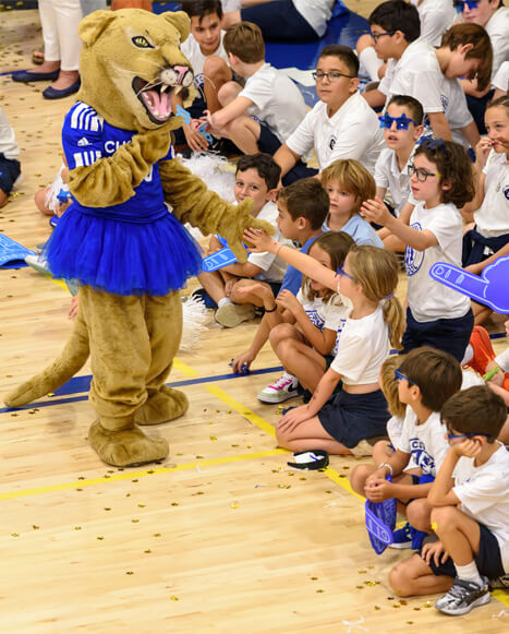 Cushman School Mascot Leo the Cougar